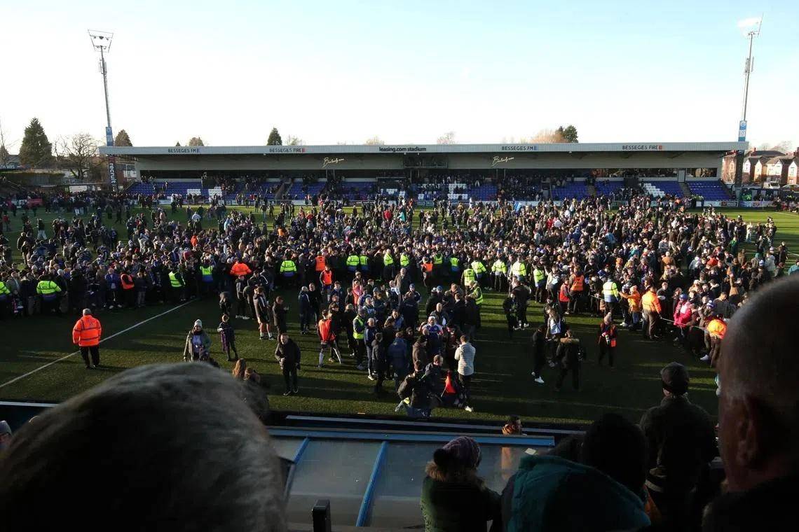 九游娱乐互动中心-包含赛前足总杯焦点战，多伦多猛龙外线爆发，媒体盛赞，更衣室氛围转暖的词条